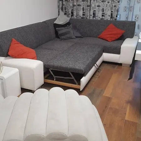 Azur Port Wellness Apartman