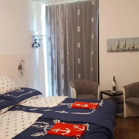 Azur Port Wellness Apartman * Siofok