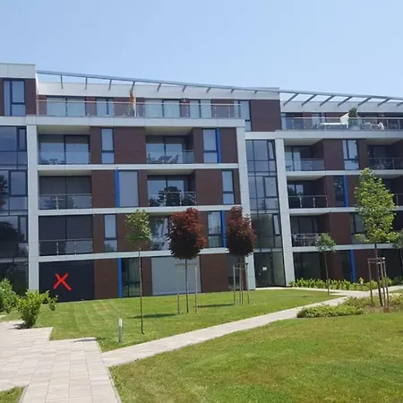 Azur Port Wellness Apartman * Siofok